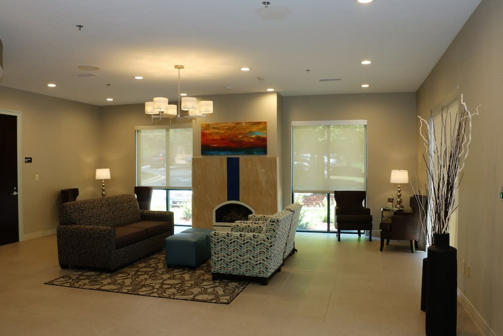 Best Western Plus Roswell/Alpharetta 2