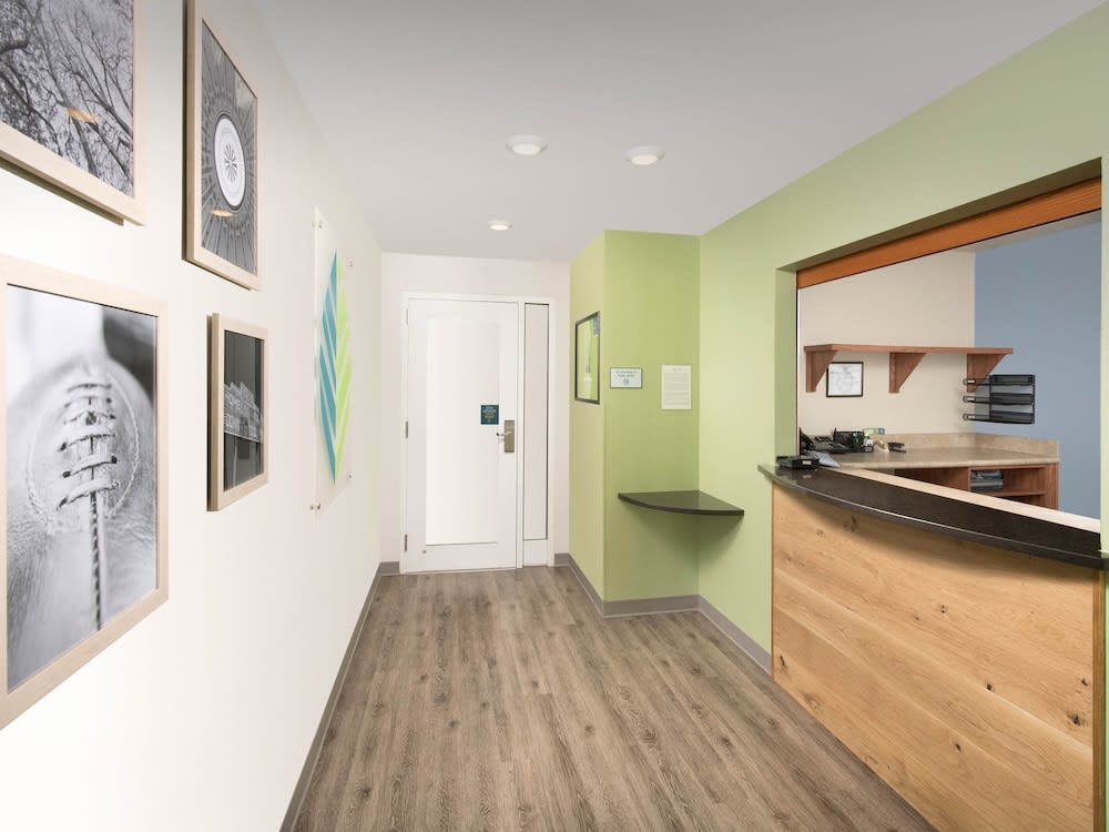 WoodSpring Suites Naples West 2