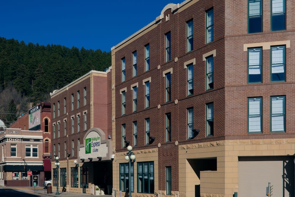 Holiday Inn Express Hotel & Suites Deadwood-Gold Dust Casino by IHG 1