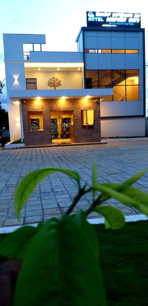 Hotel Airport City 1