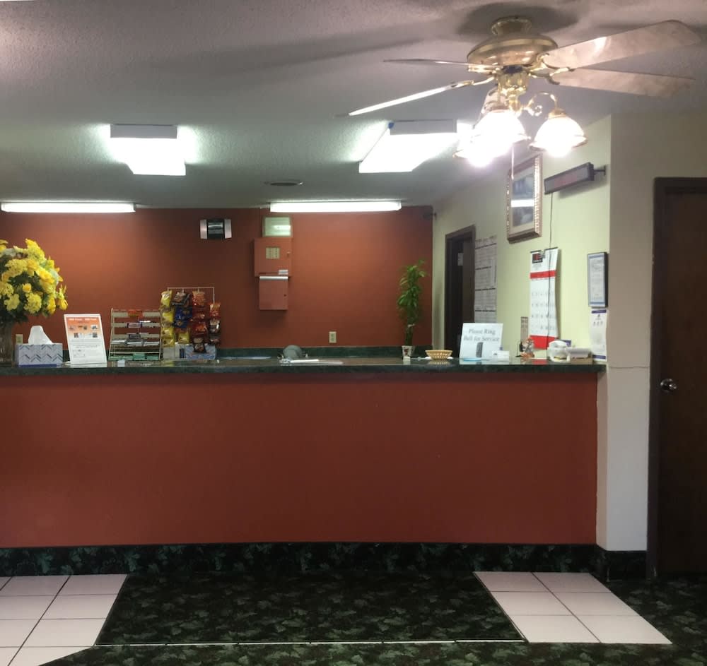 Americas Best Value Inn West Frankfort 2