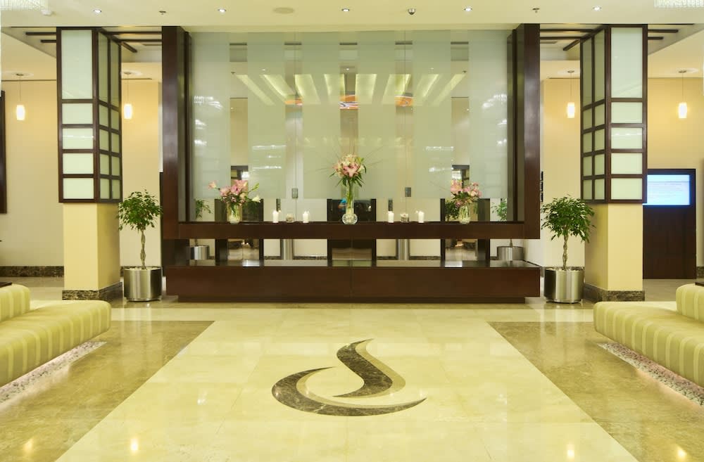 City Seasons Hotel & Suites Muscat 2