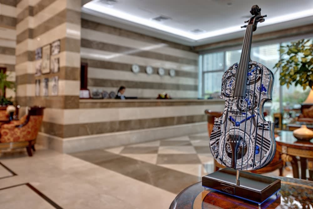 Marina Hotel Apartments 4