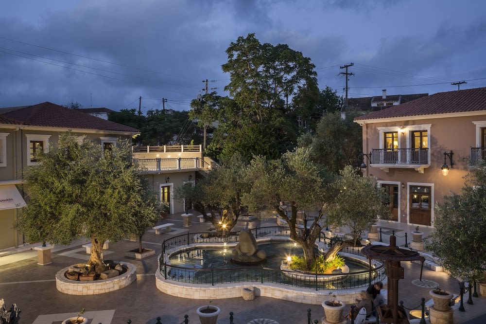 Balhambra Suites - Adults Only 1
