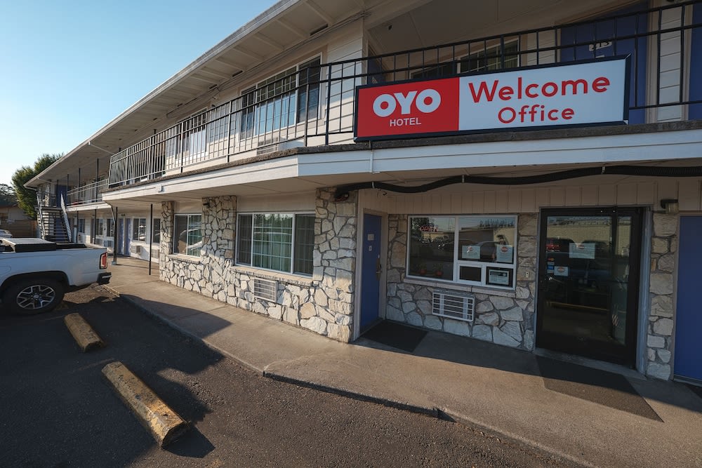 OYO Hotel St Helens OR 2