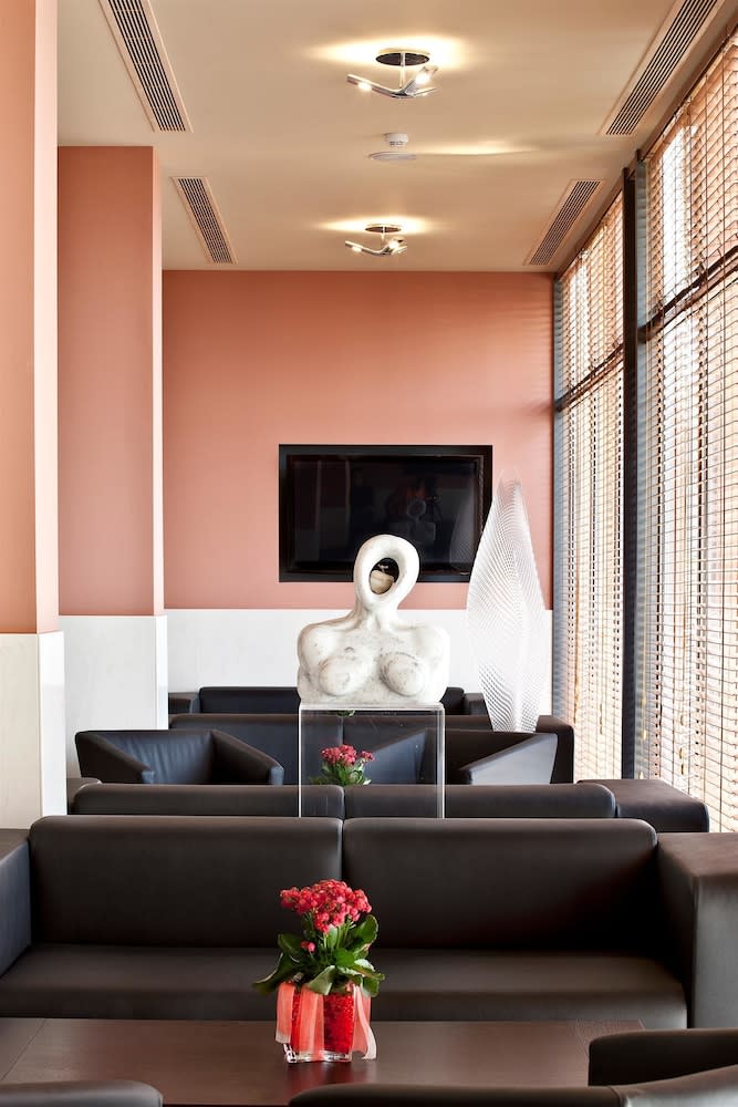 Apollonion Asterias Resort and Spa 3