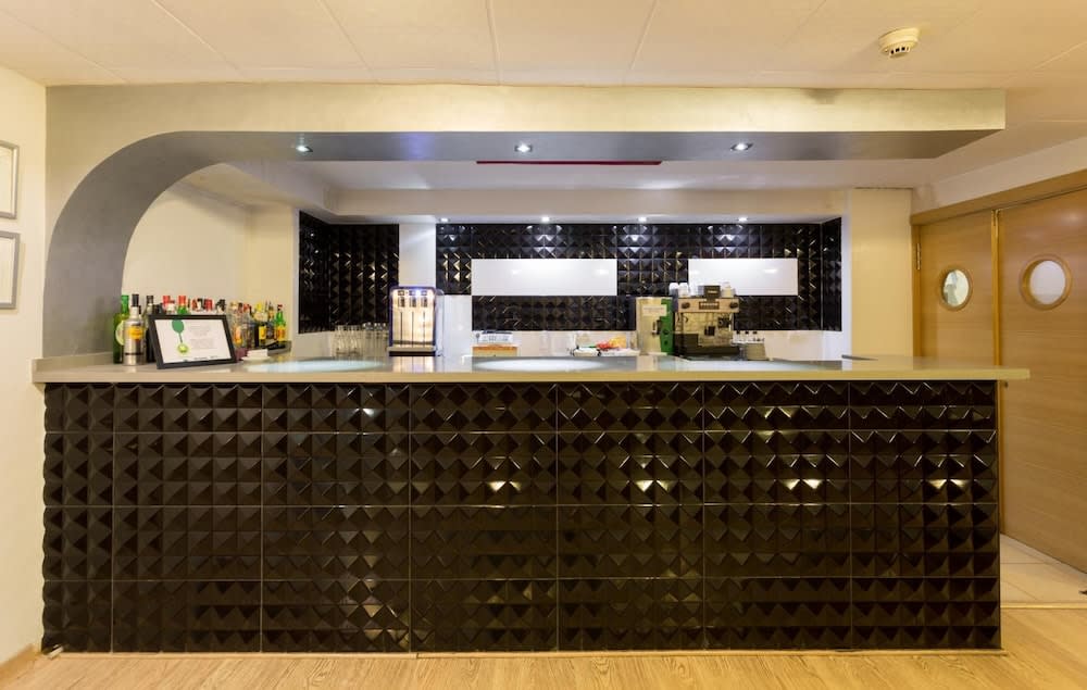 Hotel Familia Conde 4