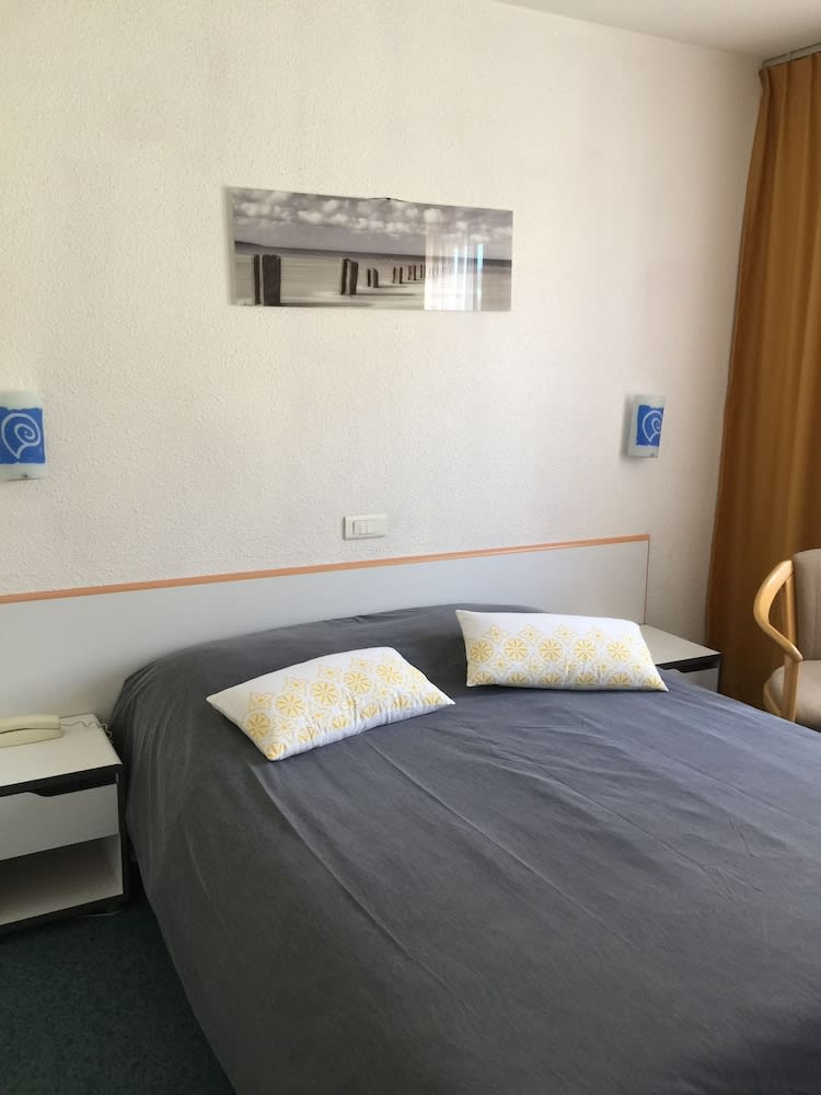 The Originals City, Relax'Otel, Le Barcarès 4