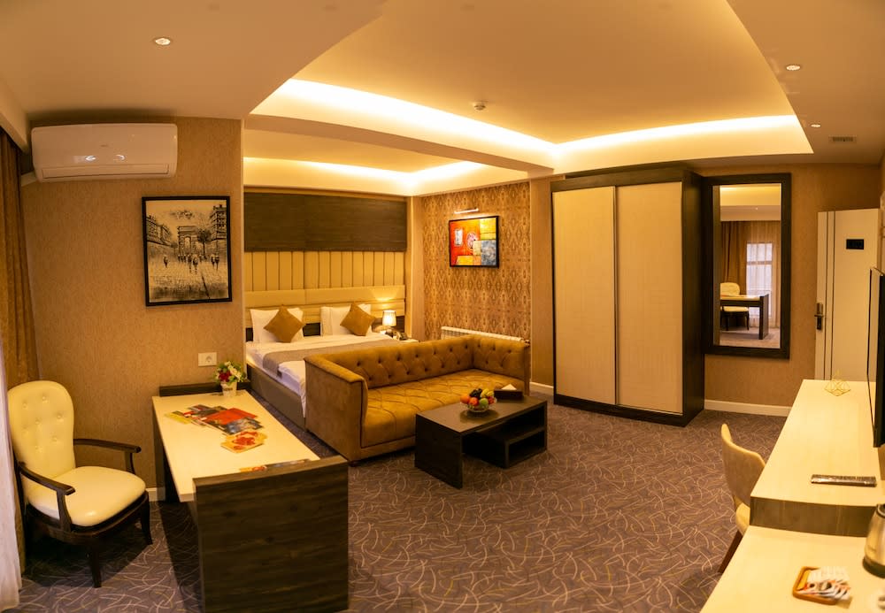 Parkway Inn Hotel & Spa 1