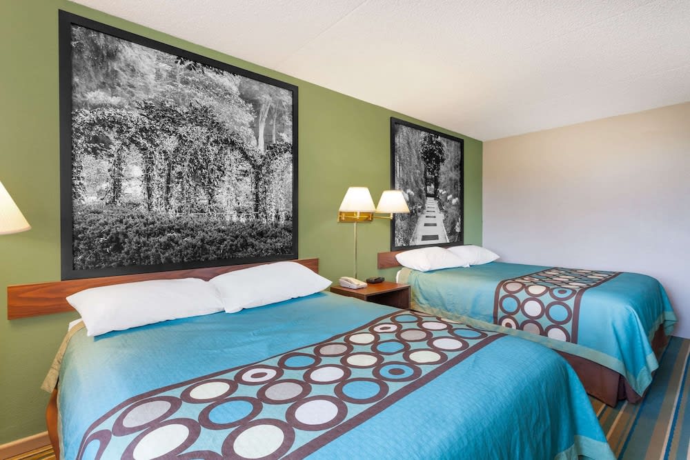 Super 8 by Wyndham Harrisburg Hershey West 5