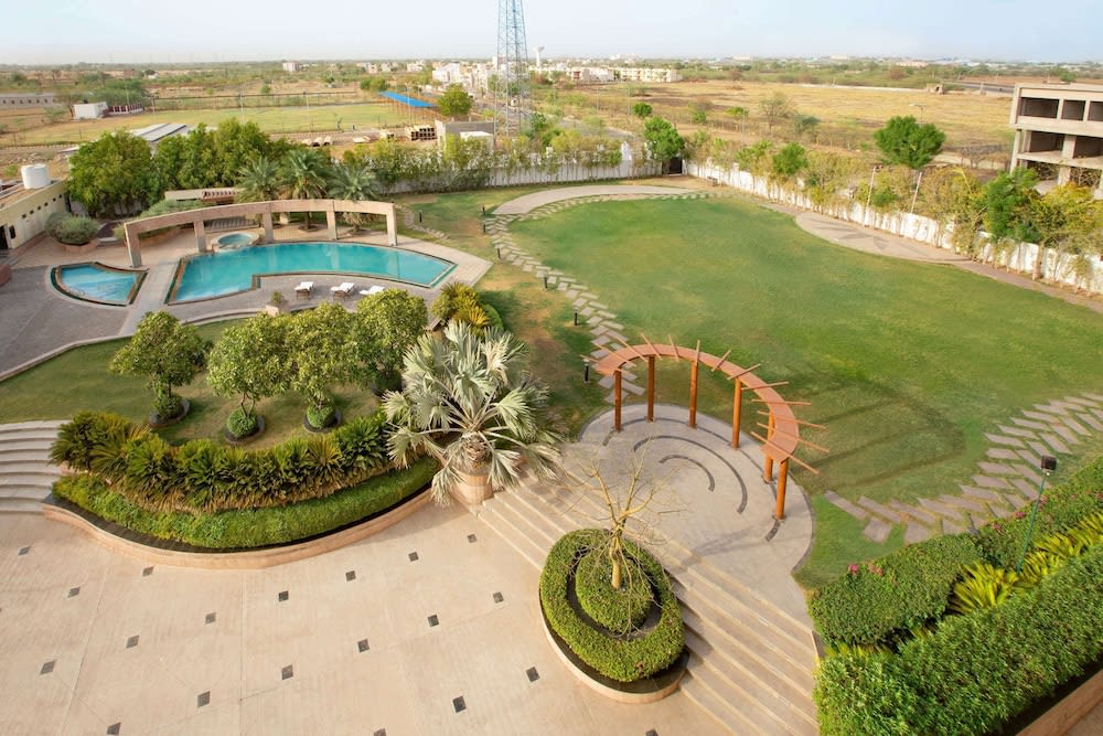 Ramada by Wyndham Ajmer 1