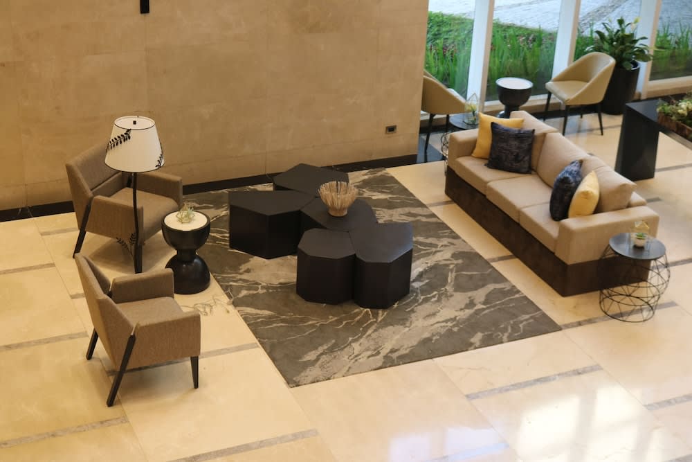Acacia Hotel Davao 2