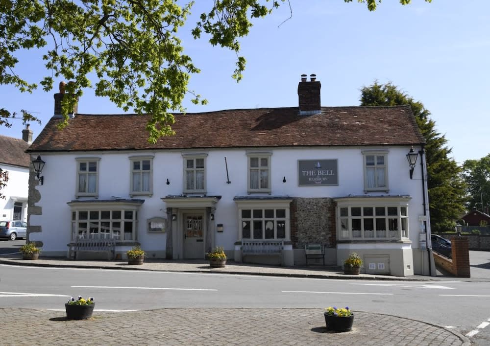 The Bell at Ramsbury 1