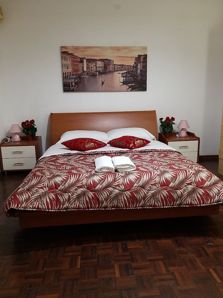 Venice Stefani Guesthouse 2