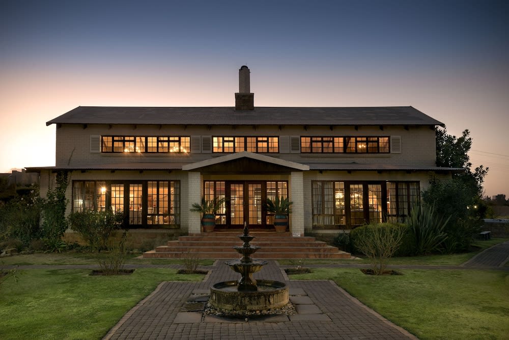 The Highlander Hotel Dullstroom 1