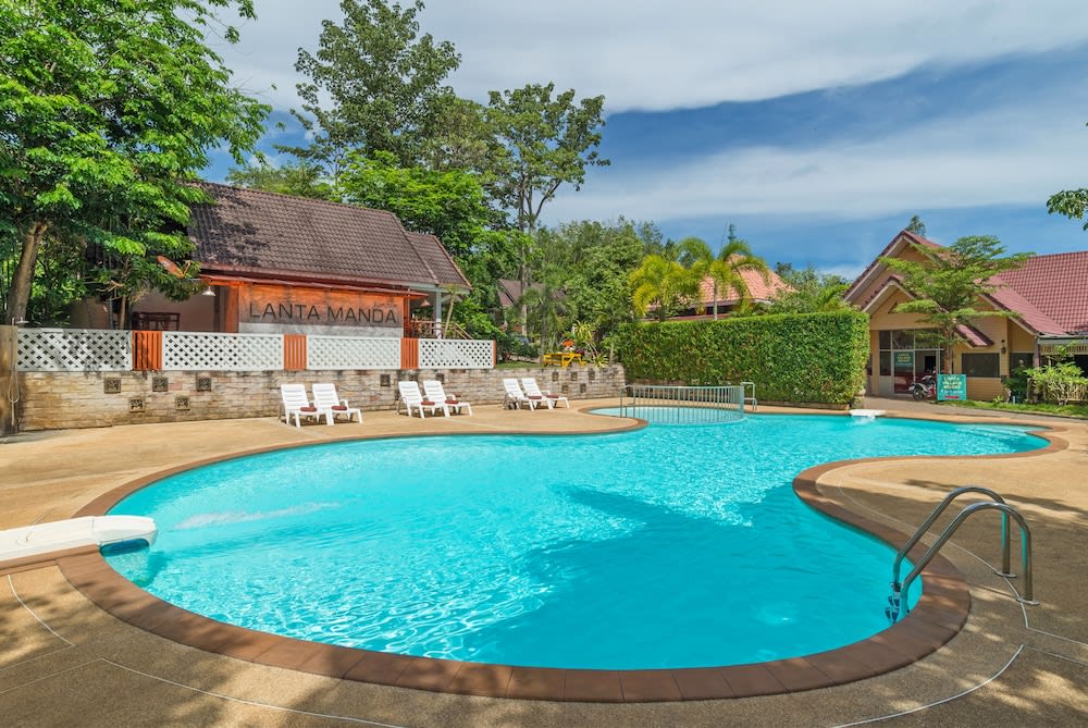Lanta Manda Resort 1