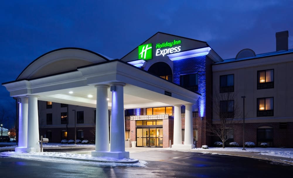 Holiday Inn Express MILWAUKEE N-BROWN DEER/MEQUON by IHG 1