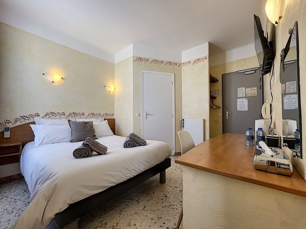 Le Provence Hôtel Golfe Juan 2
