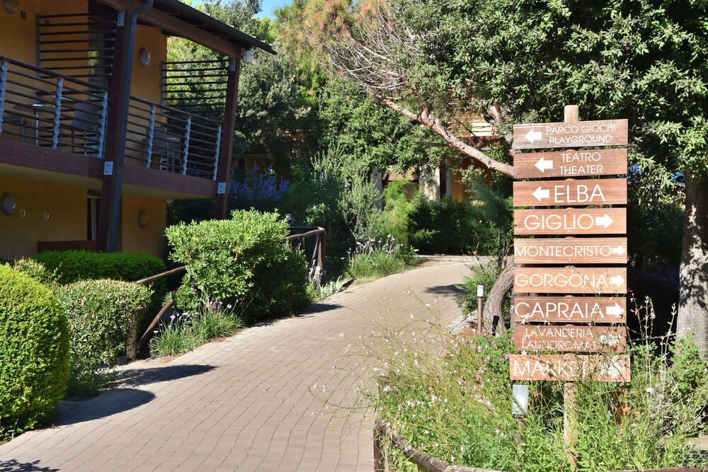 Canado Club Family Village 2