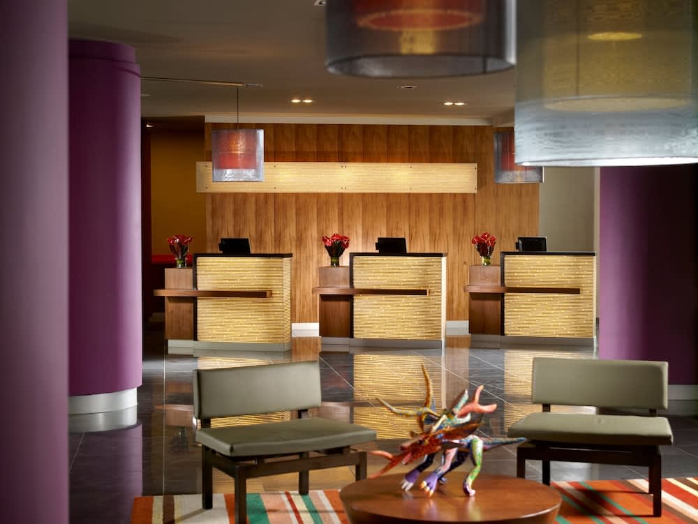 Courtyard by Marriott Mexico City Airport 5