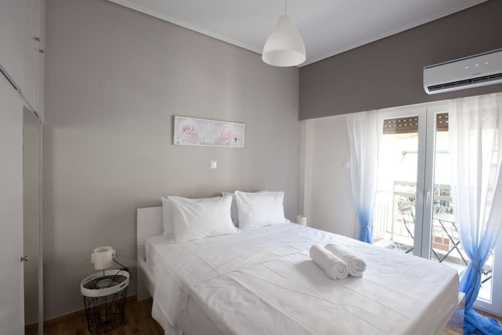 Zan Moreas, A simple & minimal apartment 2