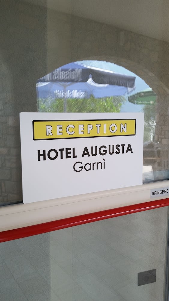 Hotel Augusta Garnì 2