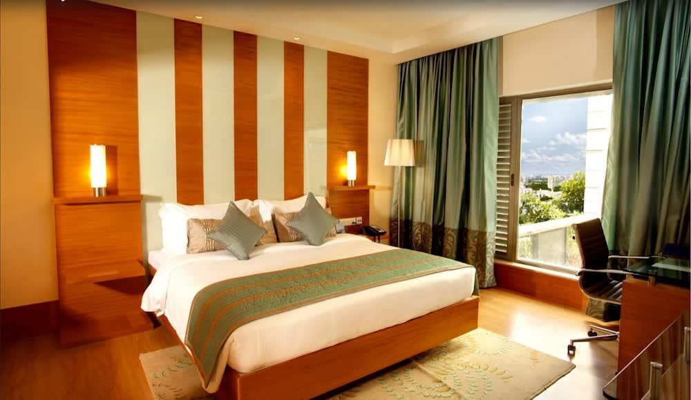 Radisson Blu Hotel Chennai City Centre 3