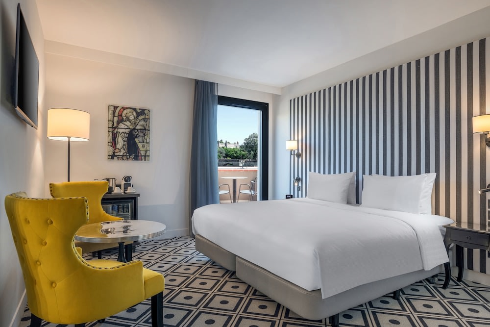 Hotel du Roi & Spa by SOWELL COLLECTION 5