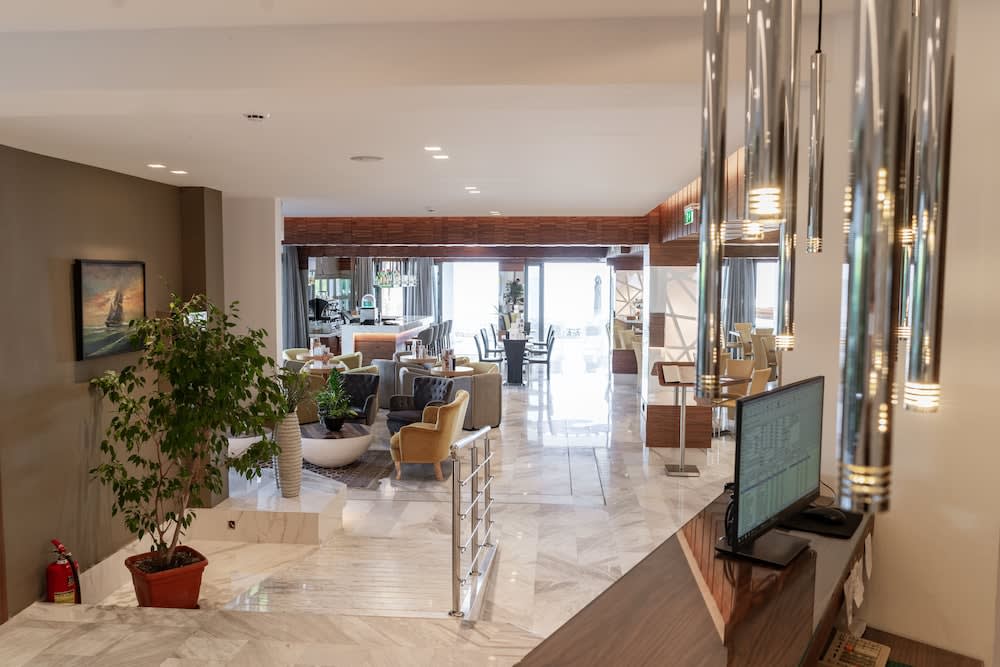 Poseidon Hotel 2