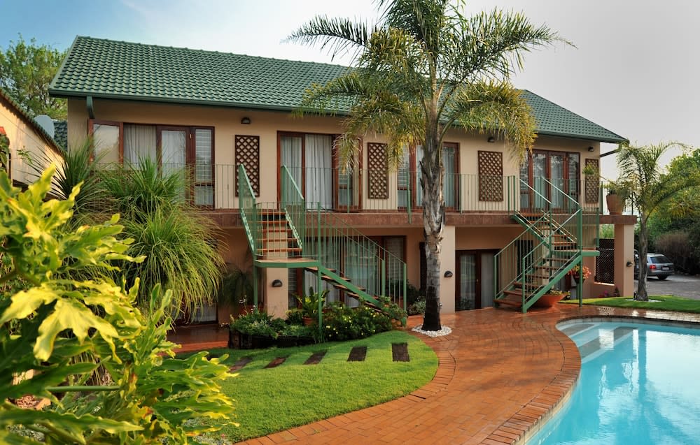 Claires of Sandton Luxury Guest House 1