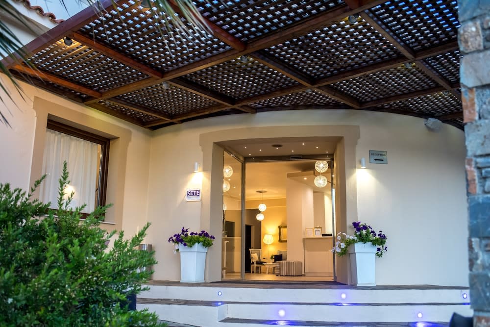 Skopelos Holidays Hotel & Spa 2