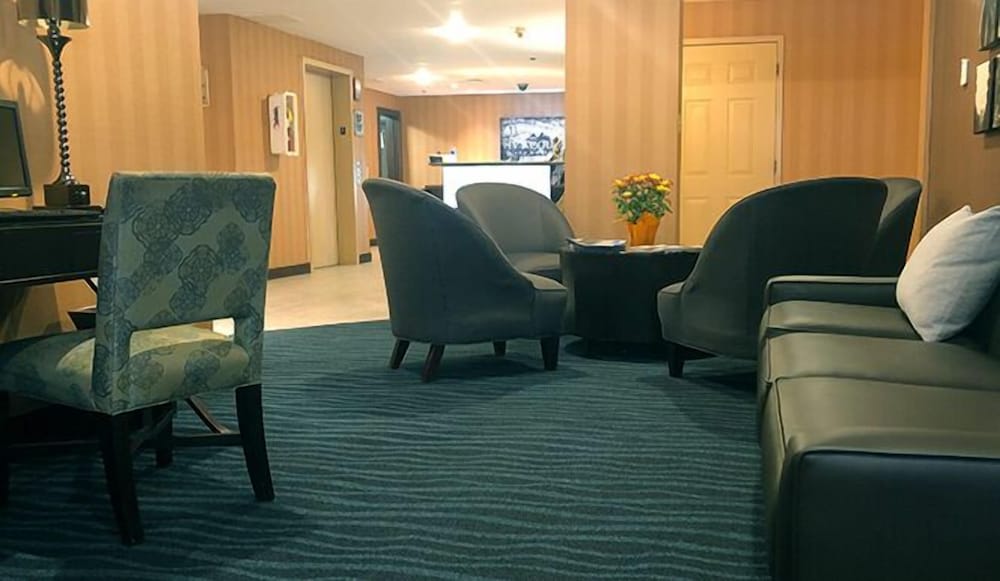 Ivy Court Inn and Suites 2