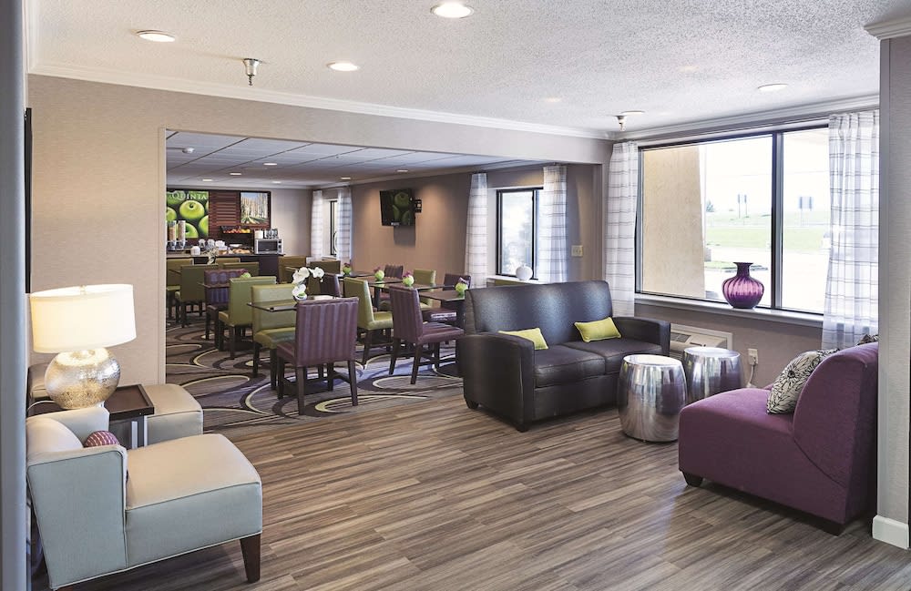 La Quinta Inn & Suites by Wyndham Baton Rouge Siegen Lane 1