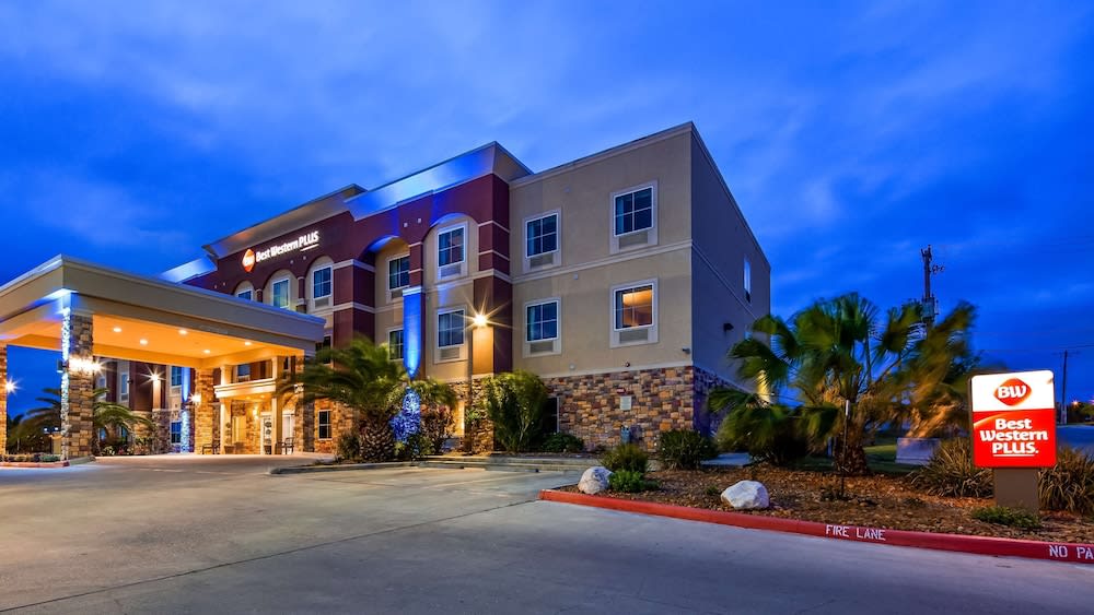 Best Western Plus Kenedy Inn 1