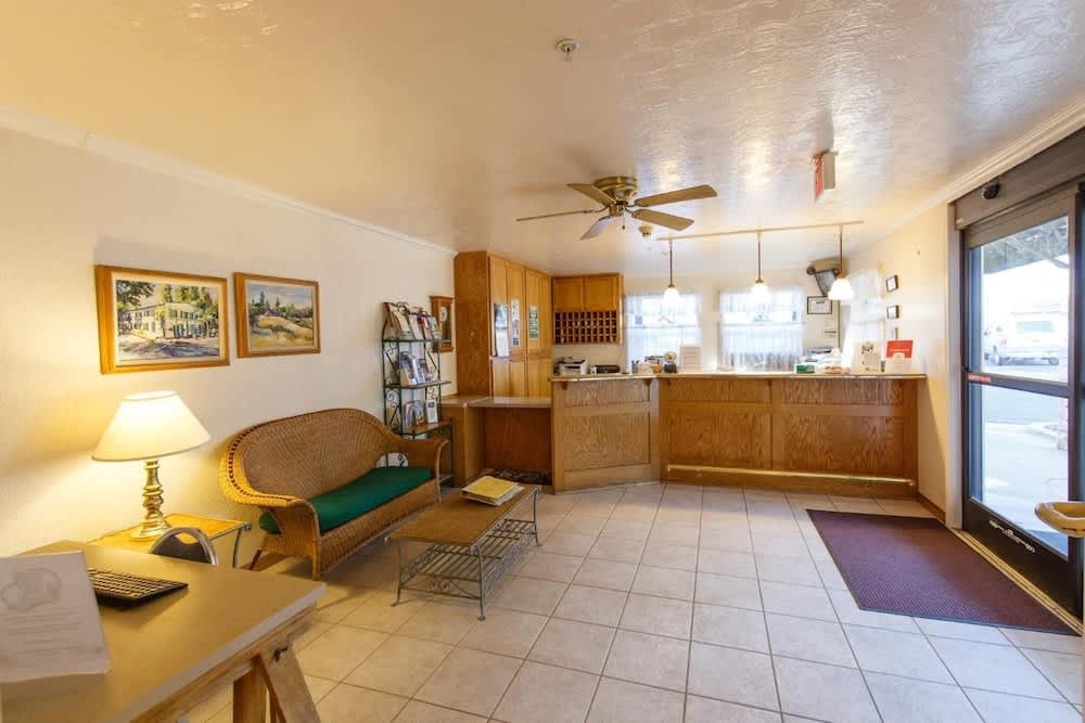 Murphys Inn Motel 2