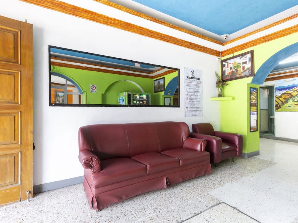 OYO Hotel Emperador, Oaxaca 2