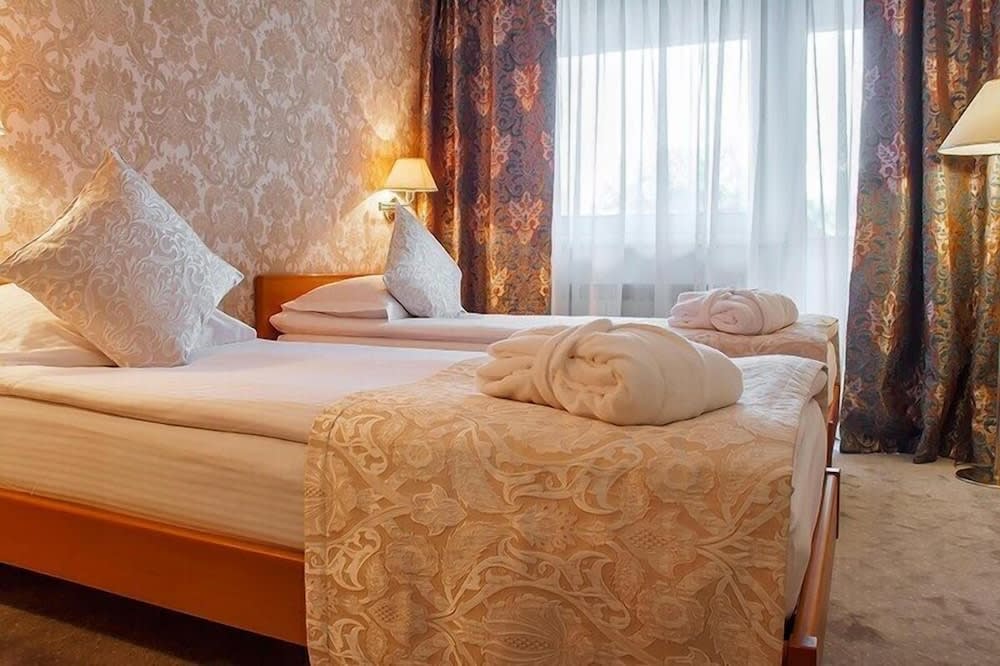 Astana International Hotel 4