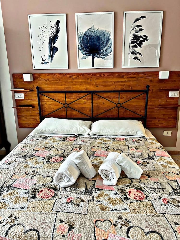 In the Center Guesthouse 1