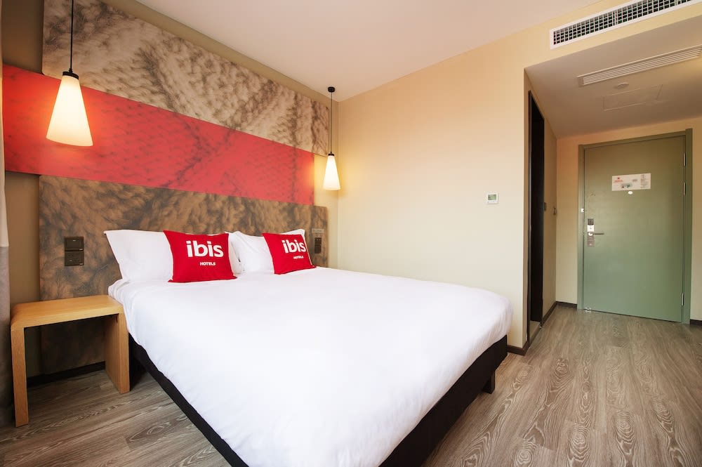 Ibis Harbin West Railway Station Wanda plaza hotel 2