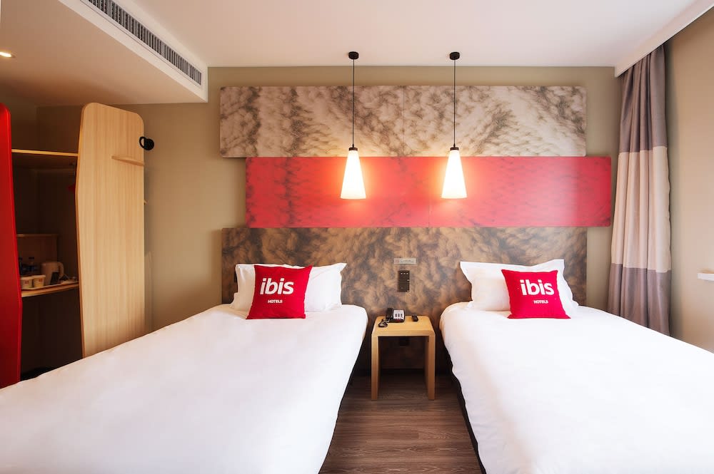 Ibis Harbin West Railway Station Wanda plaza hotel 4