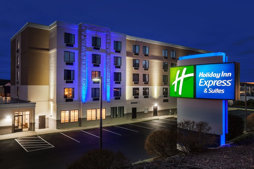 Holiday Inn Express & Suites PROVIDENCE-WOONSOCKET by IHG 1