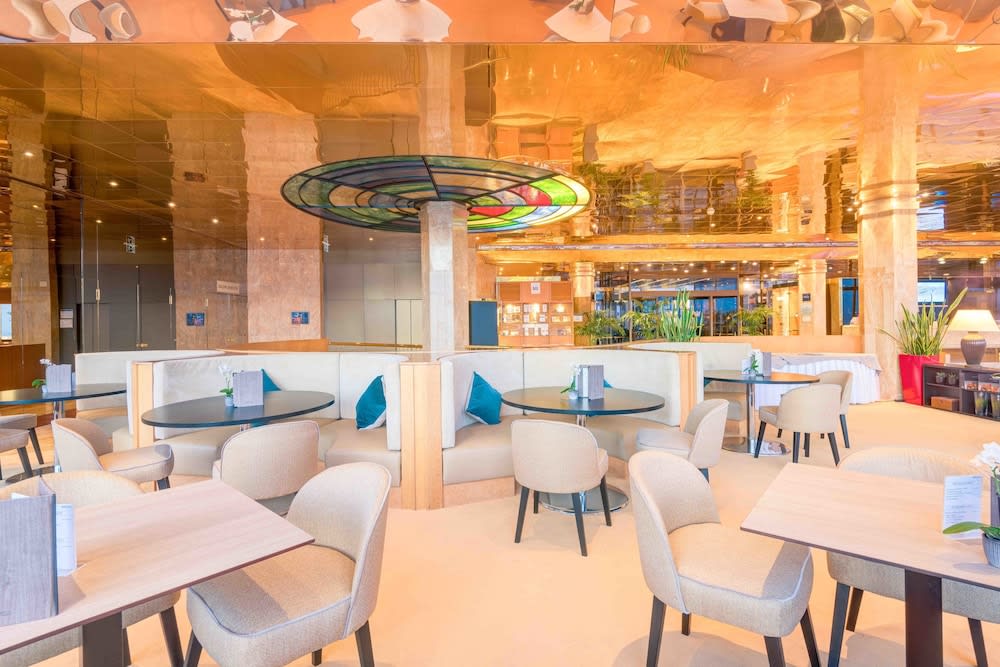 Royal Plaza Montreux 4