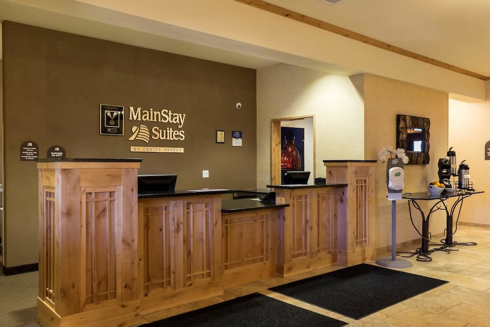 MainStay Suites Williston 4