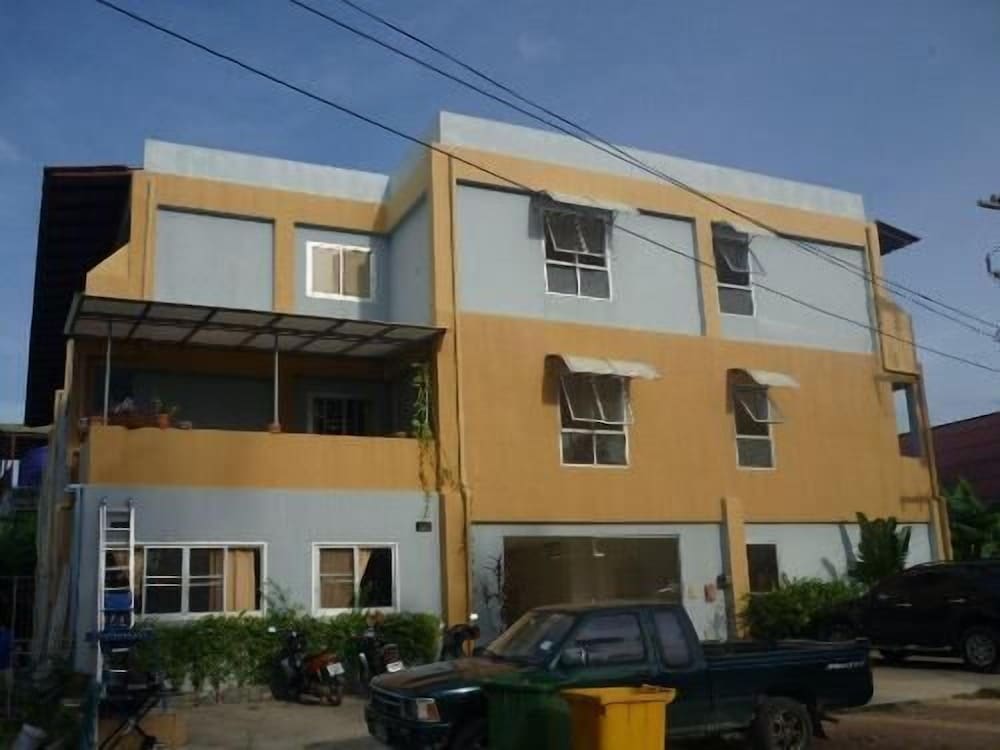 The Lounge - Hostel 1