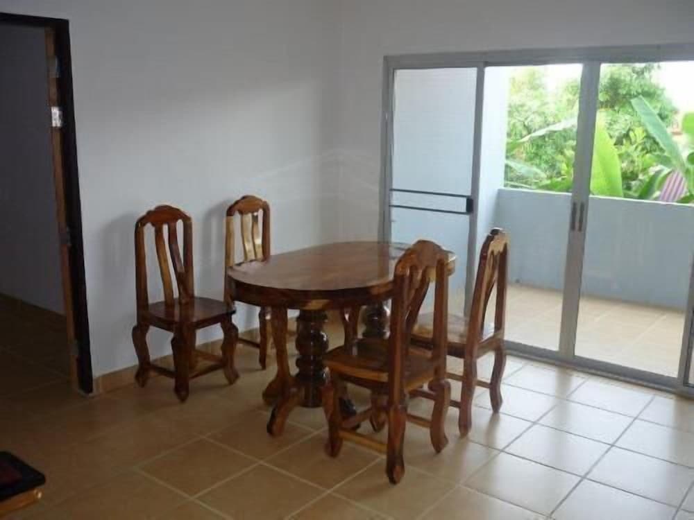 The Lounge - Hostel 4