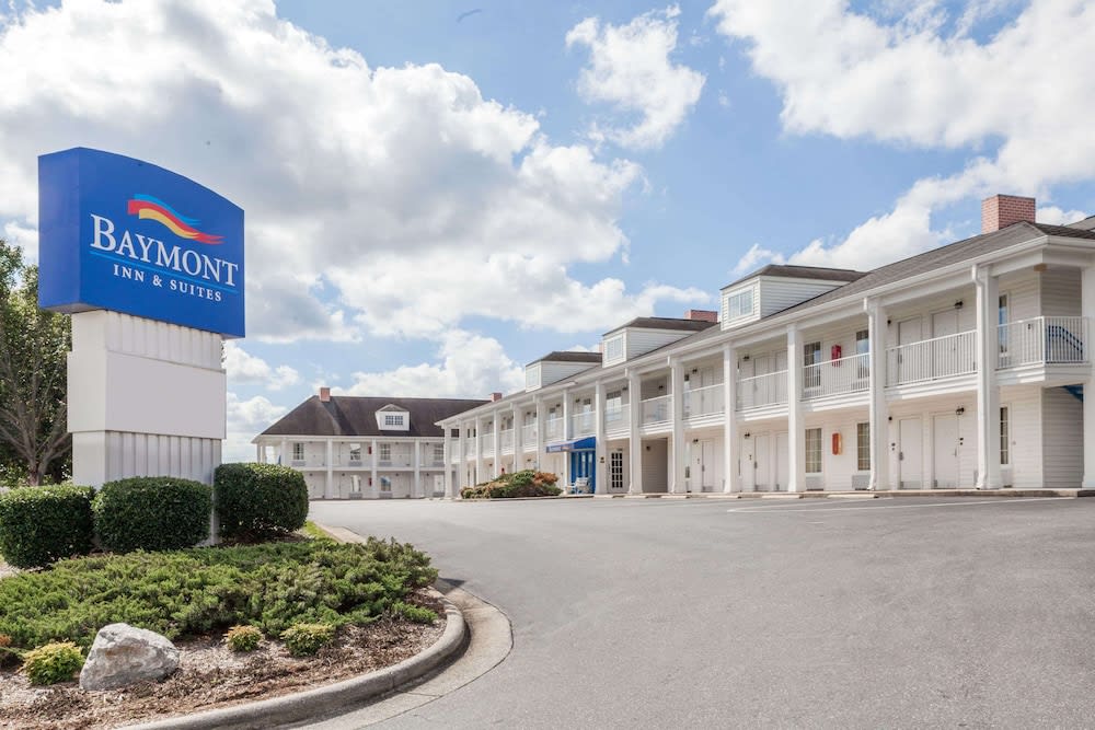 Baymont by Wyndham Hickory 1