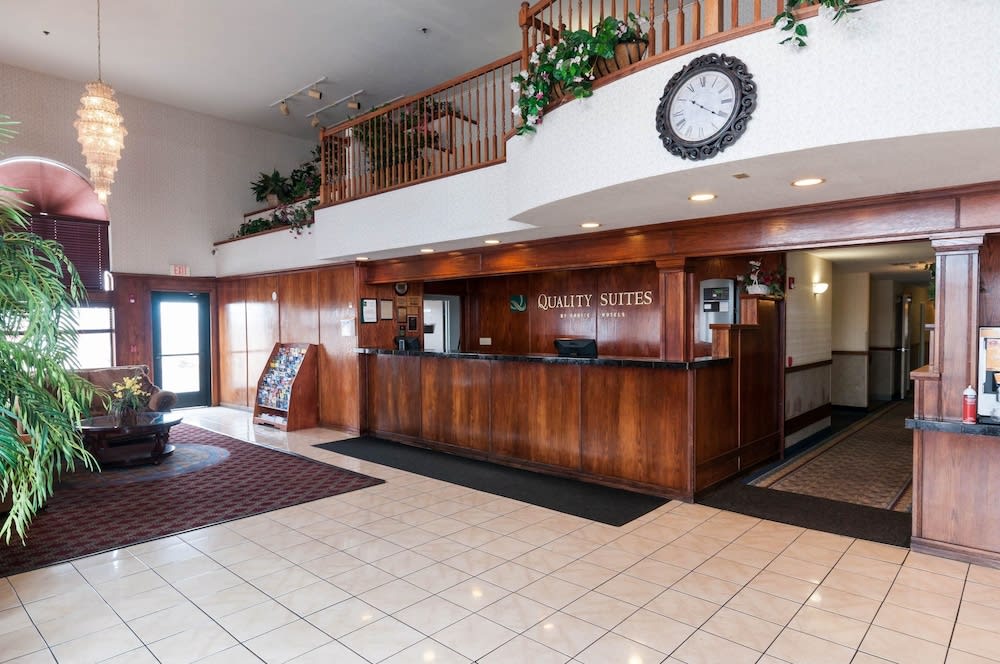 Quality Suites Albuquerque Airport 2