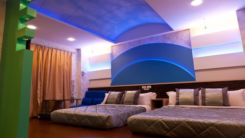 Ibiza Inn Kenting 2