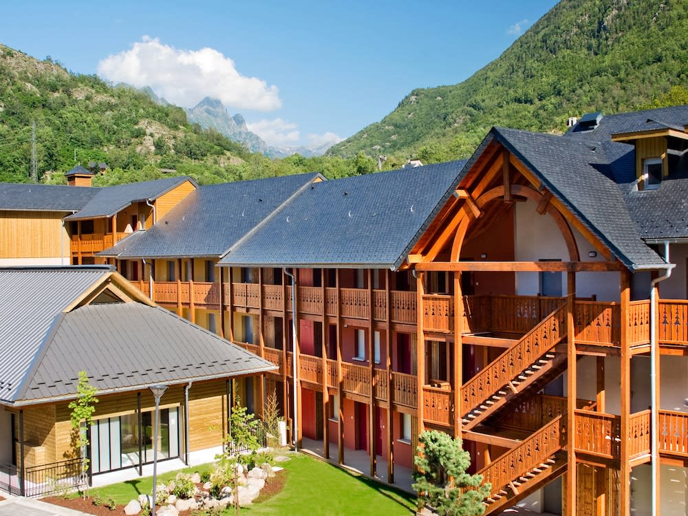 Lagrange Vacances Les Chalets d’Ax 1