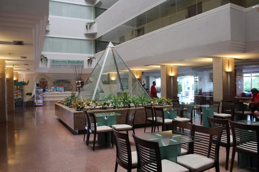 AR Roca Esmeralda & SPA Hotel 2
